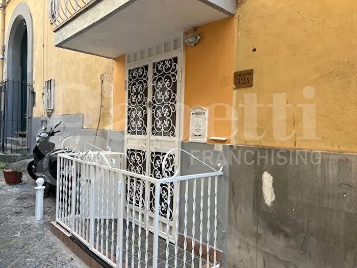 Appartamento bilocale in vendita in Via Santa Teresella degli Spagnoli, Napoli