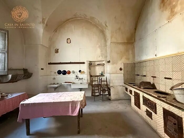 Casa con 8 locali in vendita in a Arc Zezza, Ruffano