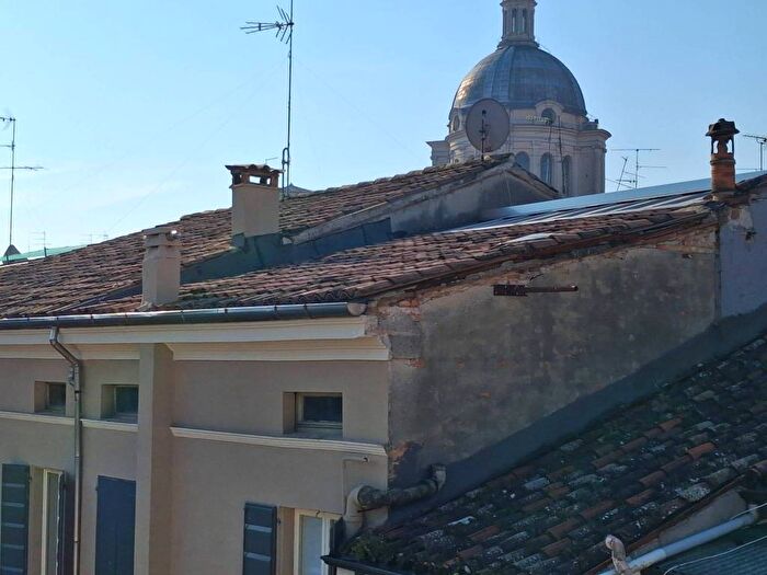 Casa bilocale in affitto in Via Camillo Benso di Cavour, Centro, Mantova