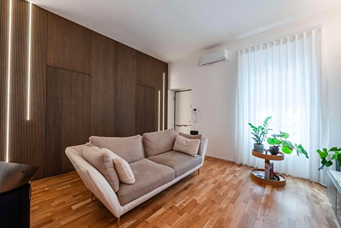 Appartamento trilocale in vendita in Via Giuseppe Ripamonti, Milano