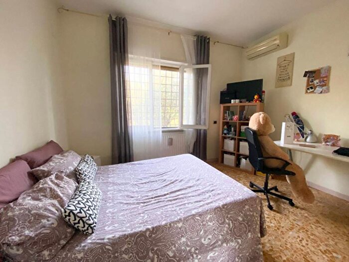 Appartamento con 5 locali in affitto in Via Francesco Somaini, Tor Vergata, Roma