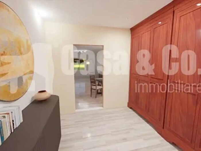 Appartamento trilocale in vendita in Via Franco Sacchetti, Roma