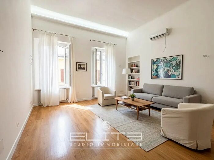 Appartamento trilocale in vendita in Corso Amendola, Ancona