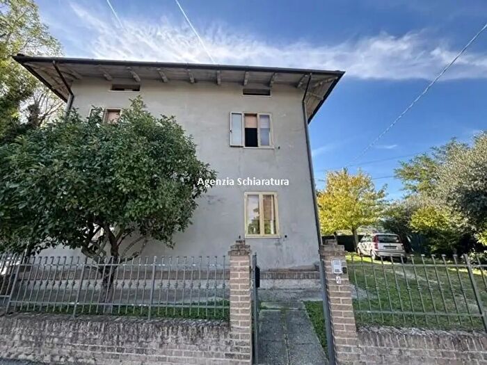 Appartamento con 5 locali in vendita in Pesaro
