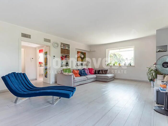 Casa con 6 locali in vendita in Via Poggio Ameno, Guidonia Montecelio