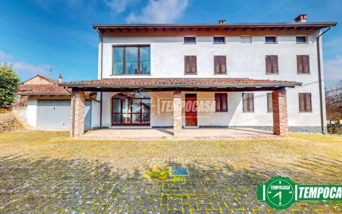 Casa quadrilocale in vendita in Pomaro Monferrato