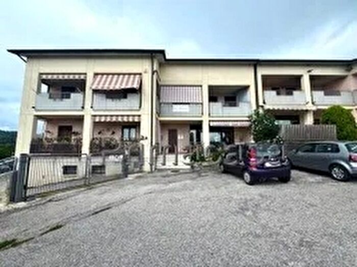 Appartamento trilocale in vendita in Via, Vestenanova