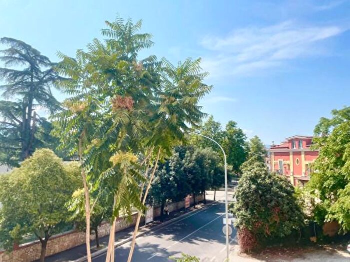 Appartamento trilocale in vendita in Via Fratelli Rosselli, Terni