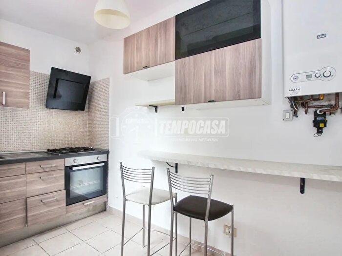 Appartamento bilocale in vendita in Via Rodi, Ancona