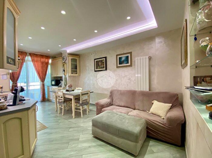 Appartamento quadrilocale in vendita in Via Vasco De Gama, Anzio