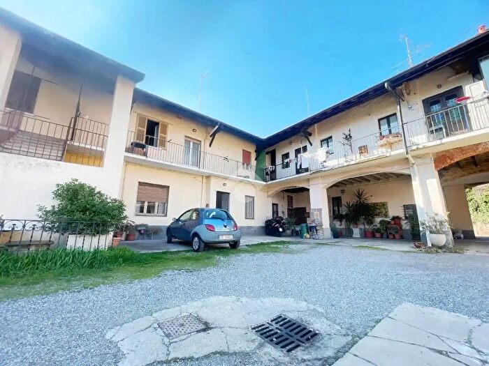 Casa quadrilocale in vendita in Via l Einaudi, Gerenzano