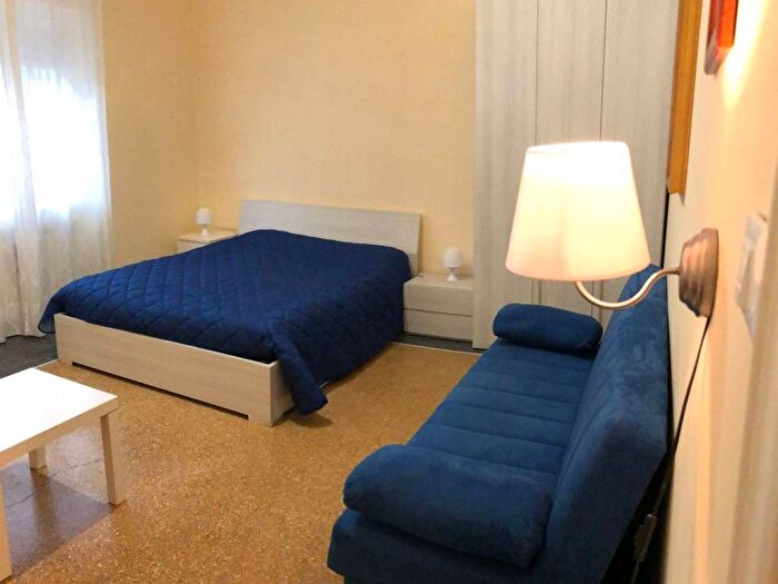 Appartamento trilocale in affitto in VIA CILEA, Centro, Varazze