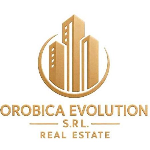 Appartamento con 6 locali in vendita in Via Pietro Spino, Bergamo