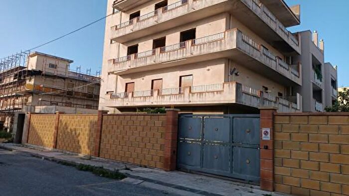Appartamento con 6 locali in vendita in Via Domenico Genovese, Venetico