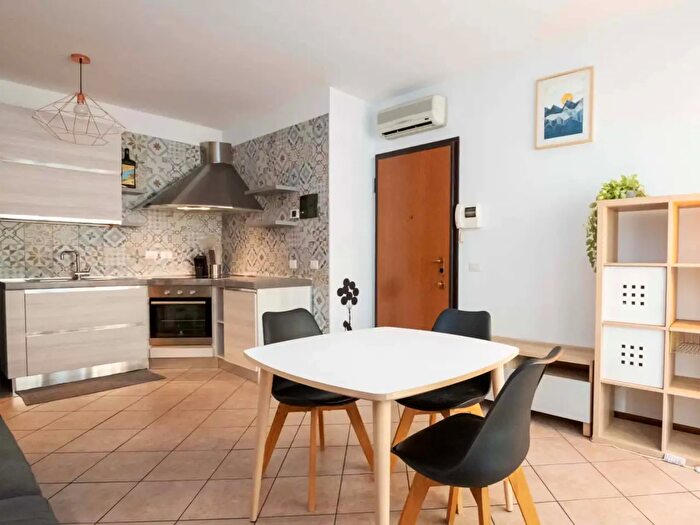 Appartamento monolocale in affitto in Viale Marche, Milano