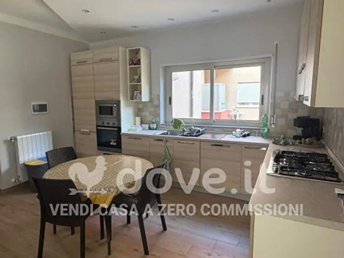 Appartamento quadrilocale in vendita in Viale Columna Rhegina, Villa San Giovanni