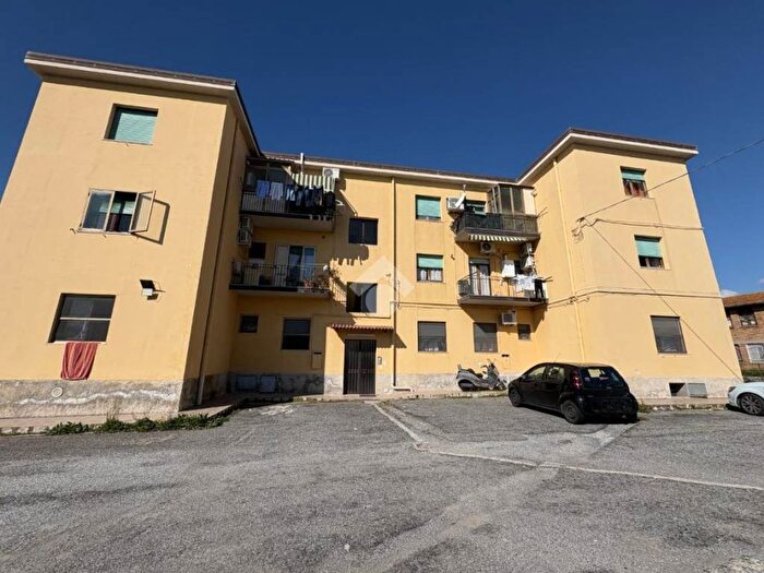 Appartamento trilocale in vendita in Via Giovanni XXIII, Santa Eufemia Lamezia, Lamezia Terme