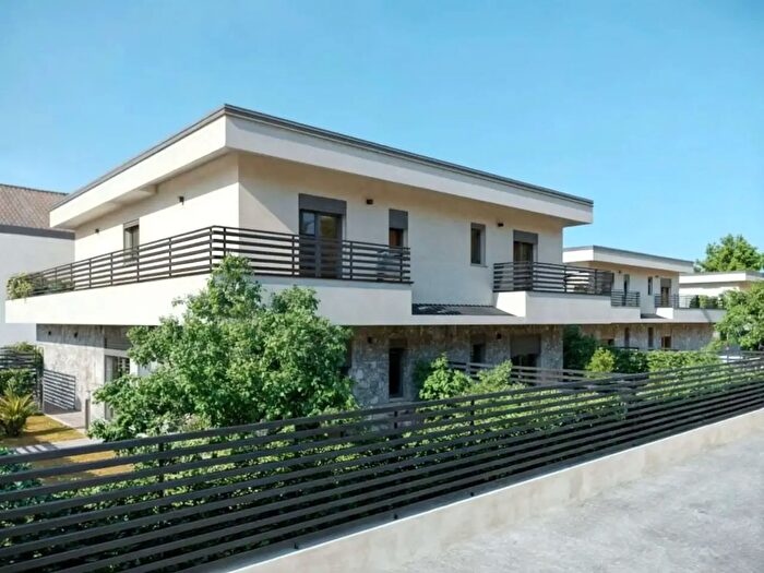 Casa trilocale in vendita in Via Manzoni, Seveso