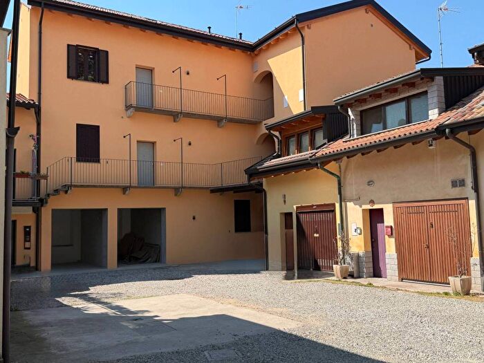 Appartamento bilocale in affitto in Piazza San Zenone, Centro, Cambiago