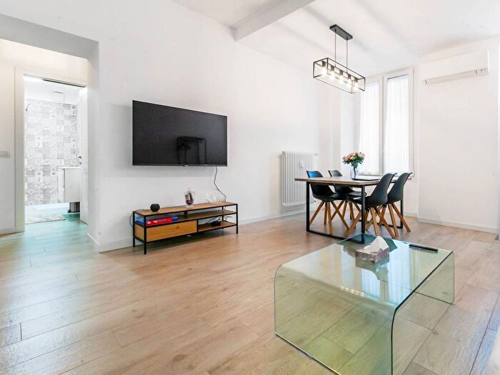 Appartamento trilocale in affitto in Via Paolo Sarpi, Paolo Sarpi, Milano