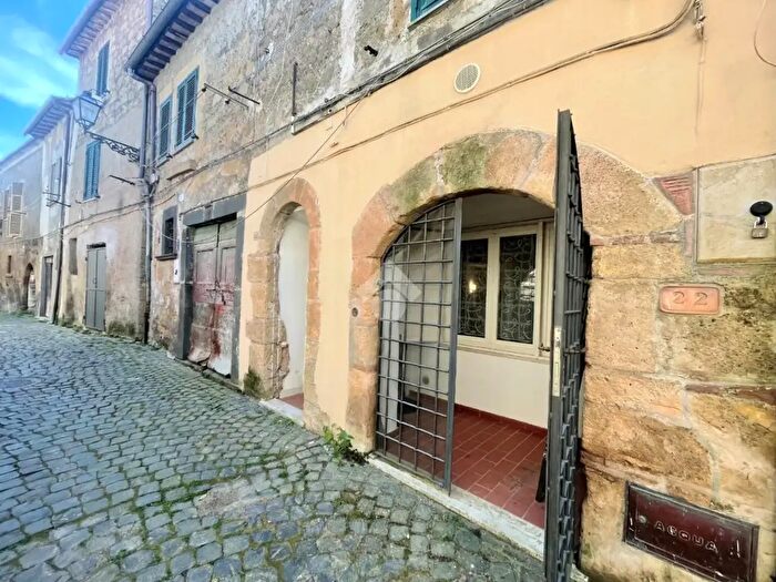 Appartamento bilocale in vendita in Via del Solleone, Valentano