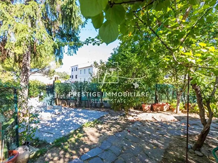 Casa trilocale in vendita in Livorno