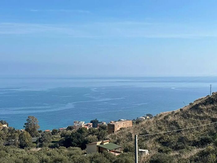 Casa con 7 locali in vendita in Via Papa Francesco, Trabia