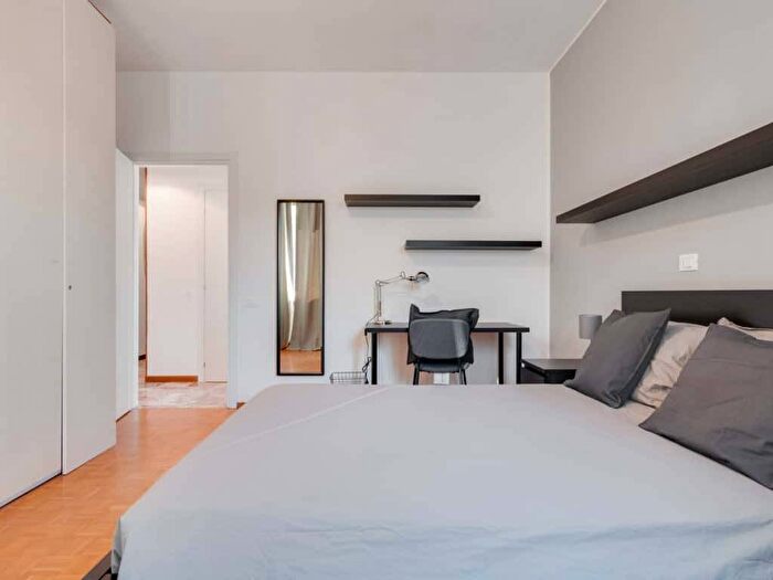 Appartamento con 6 locali in affitto in Viale Monza, Turro, Milano