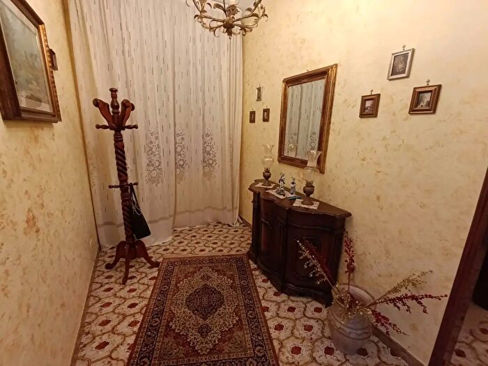 Appartamento con 6 locali in vendita in Mazara Del Vallo