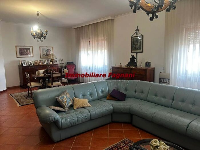 Casa con 5 locali in vendita in Via Colle CalcagnoVelletri, Velletri