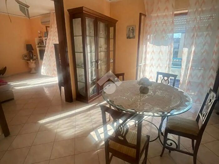 Appartamento con 5 locali in vendita in Via Feudo, Nola