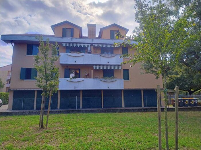 Appartamento monolocale in affitto in Via Madonna del Rosario, Torre, Padova