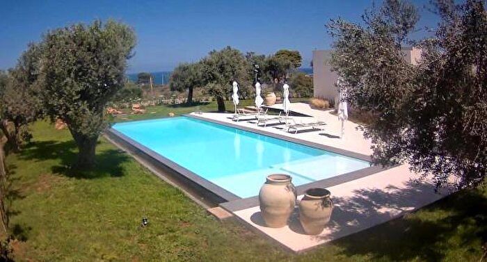 Casa con 6 locali in vendita in Terrasini