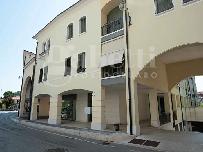 Appartamento trilocale in vendita in Via Camuccina, Portogruaro