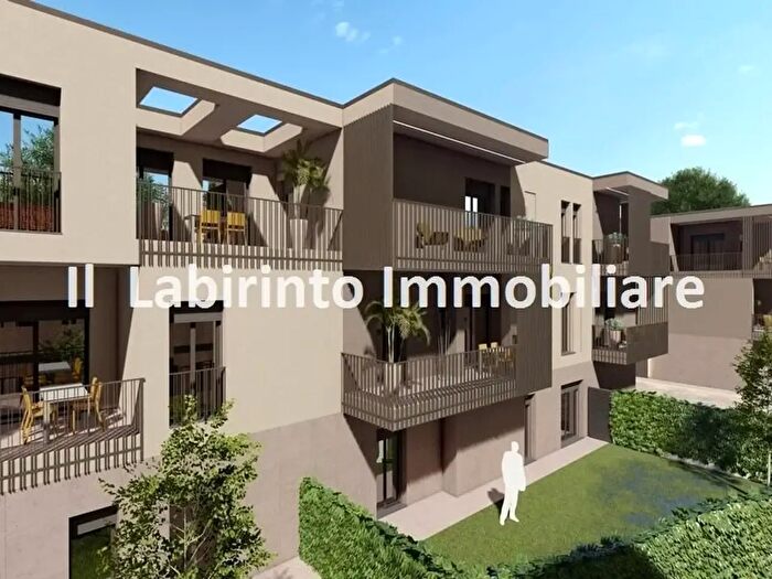 Appartamento trilocale in vendita in Via Canal Grande, Faenza