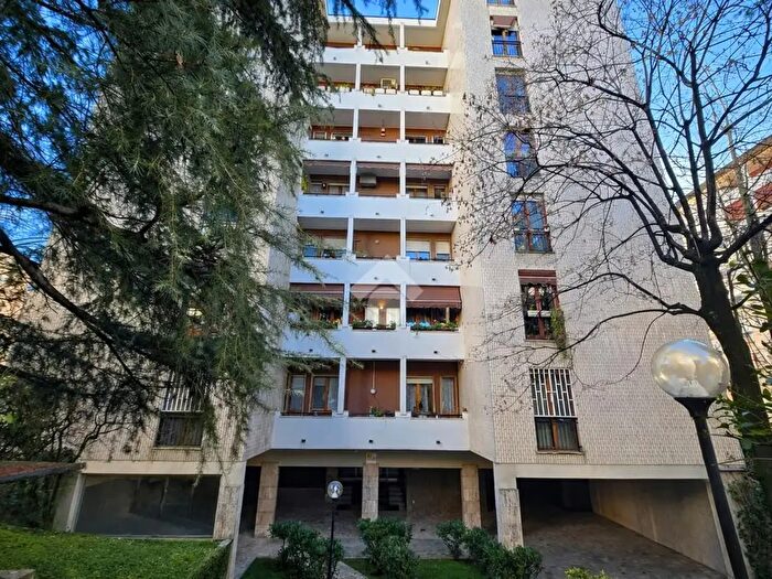 Appartamento trilocale in vendita in Via dei Valtorta, Milano