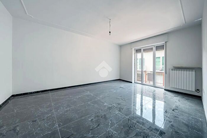 Appartamento trilocale in vendita in Via Dante, Monteforte DAlpone