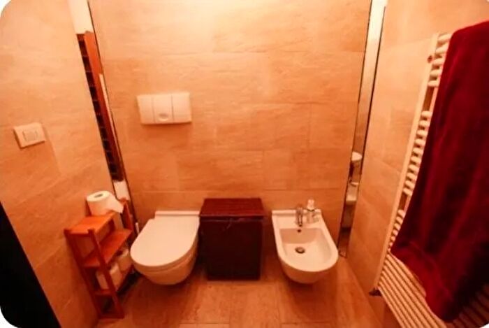 Appartamento bilocale in affitto in Via degli Imbriani, Milano