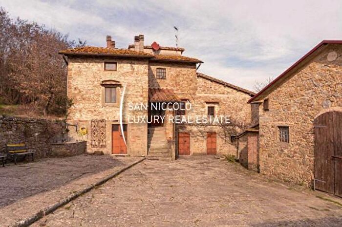 Casa con 6 locali in vendita in Via Giotto, Barberino Di Mugello