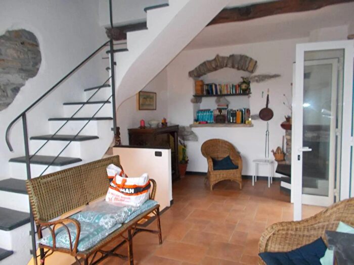 Appartamento trilocale in vendita in Via Canale Rapallo, Rapallo