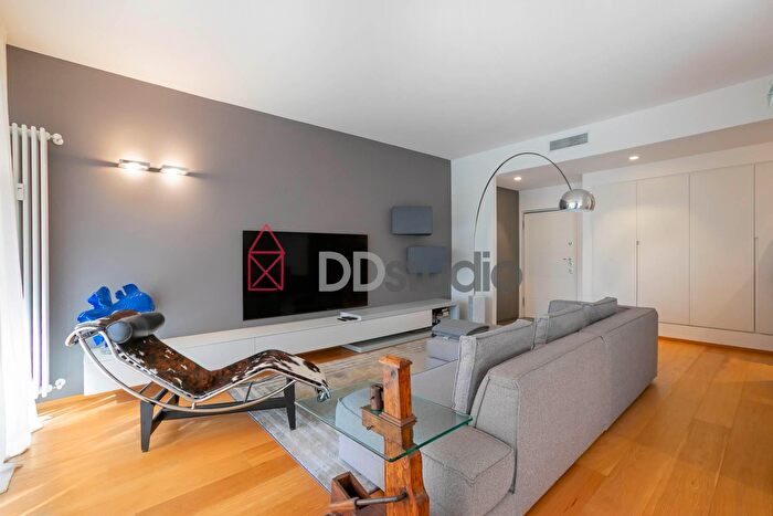 Appartamento quadrilocale in vendita in Viale Vittorio Emanuele, Bergamo