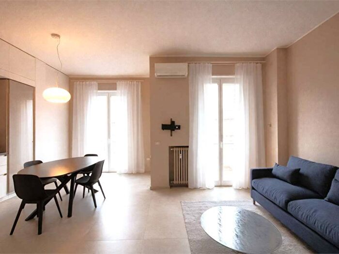 Appartamento bilocale in affitto in via Varese, Moscova, Milano