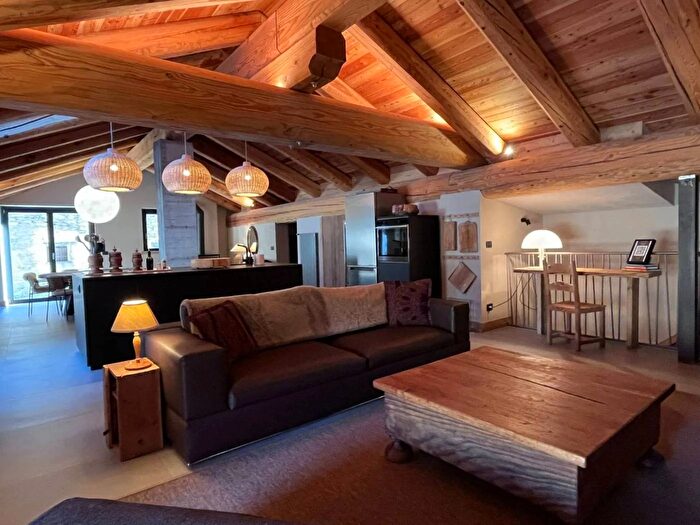 Casa trilocale in vendita in Borgata Monfol Sauze dOulx, Sauze DOulx