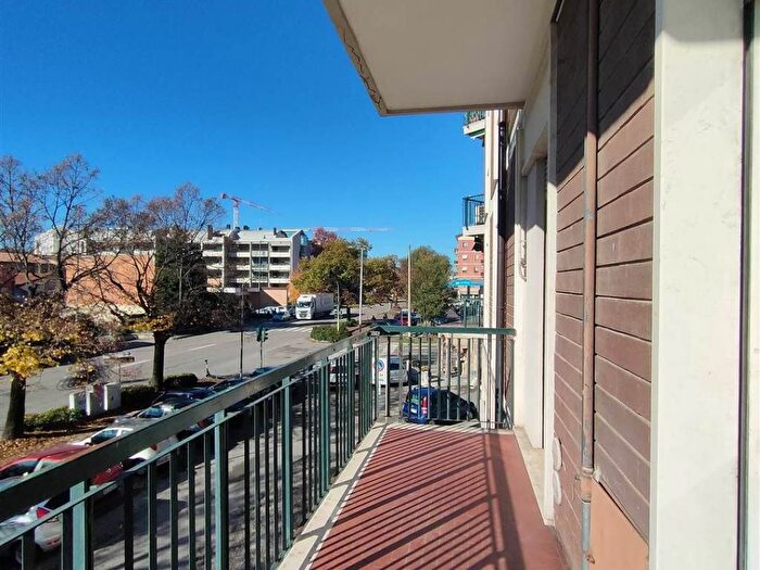 Appartamento quadrilocale in affitto in Ponte Crencano, Verona