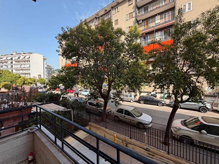Appartamento trilocale in affitto in Via Michele Iannicelli, Carmine, Salerno