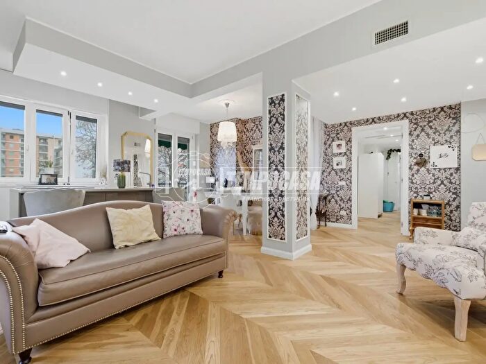 Appartamento quadrilocale in vendita in Via Don Giovanni Calabria, Milano