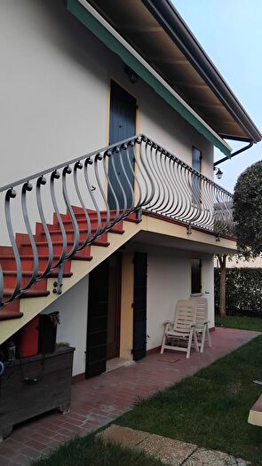 Casa quadrilocale in vendita in Via Guido Rossa, Camponogara