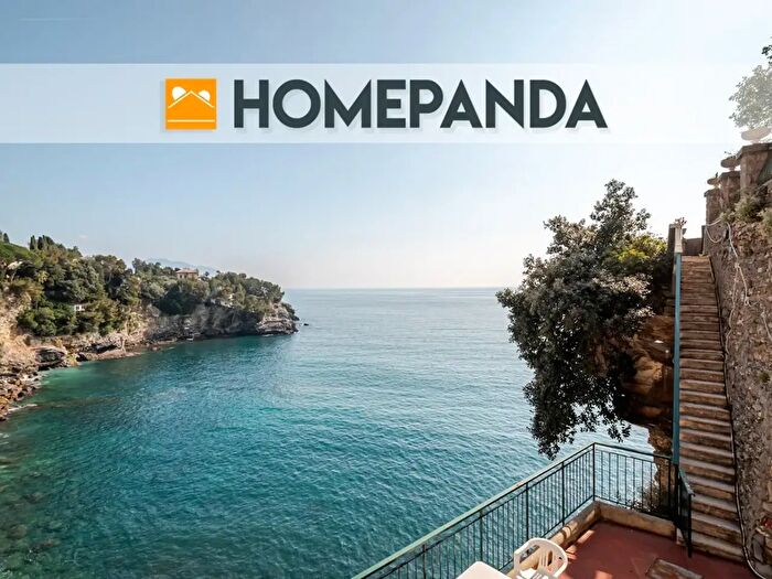 Appartamento bilocale in vendita in Via Privata Chiappa, Pieve Ligure