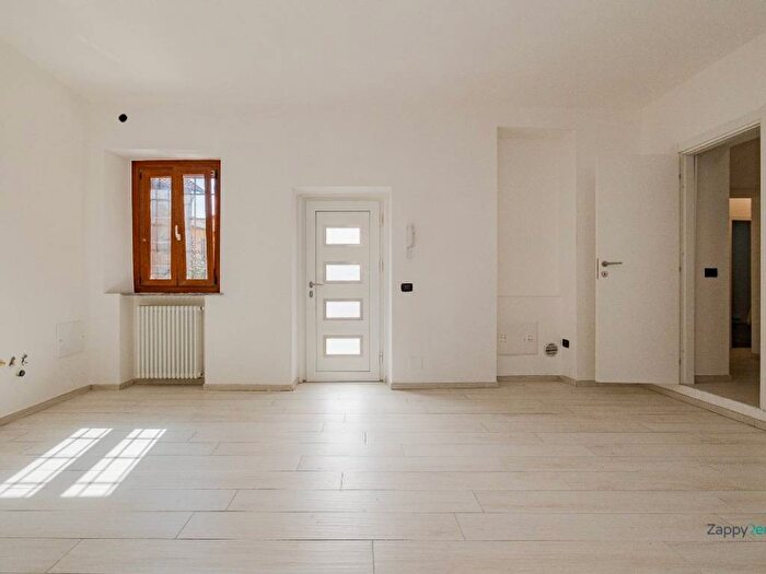 Appartamento quadrilocale in affitto in Via Caduti, Centro, Arese