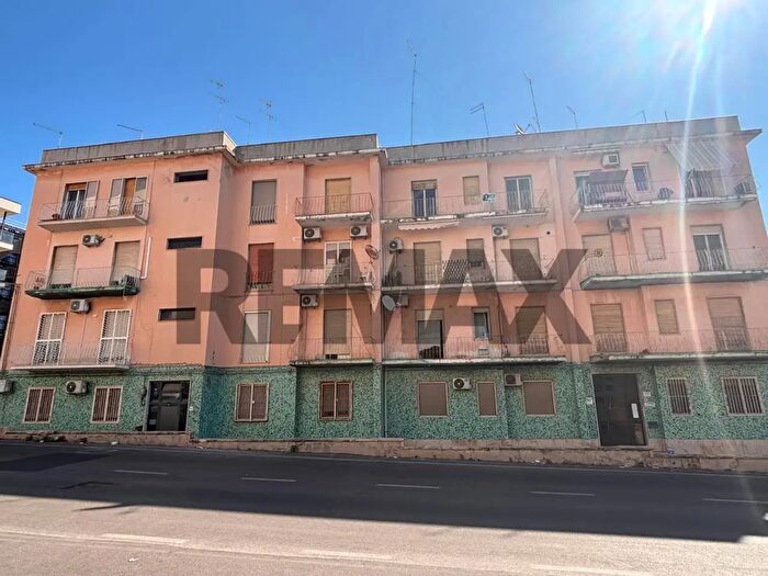 Appartamento quadrilocale in vendita in Viale Acradina, Siracusa